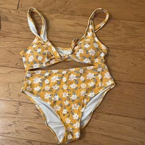 Mustard high-waist bikini